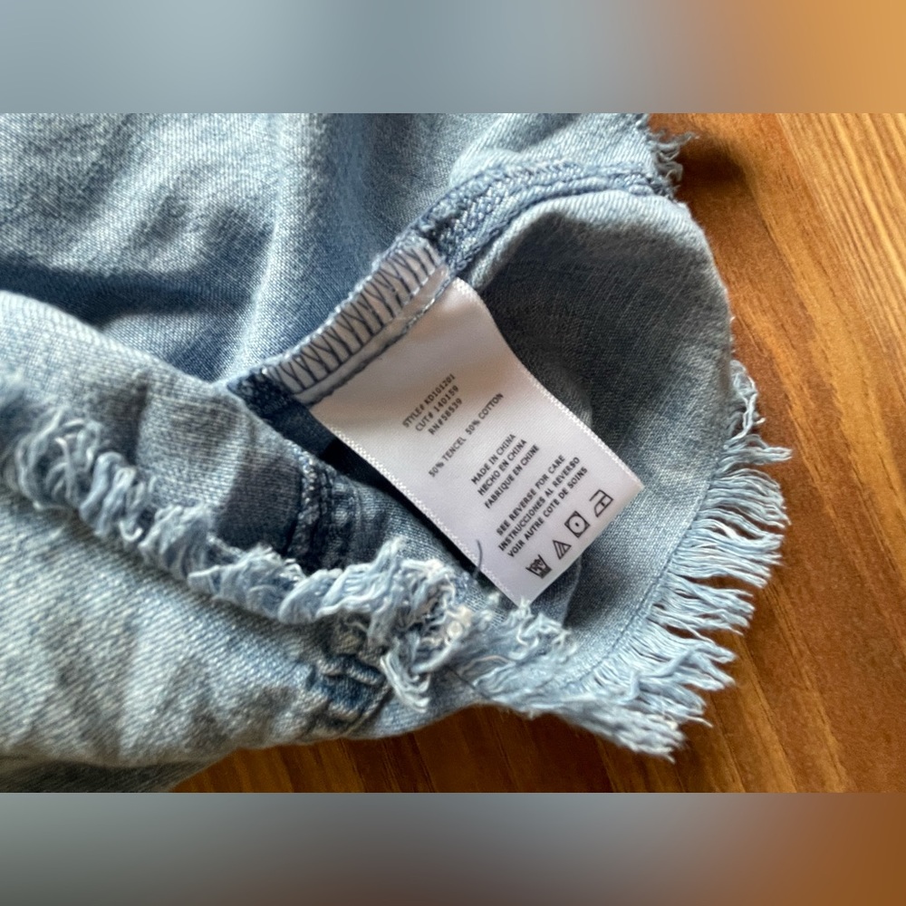 Kut from the Kloth Chambray Denim Shirt Dress | Button Front Raw Hem | women’s M - Picture 5 of 5